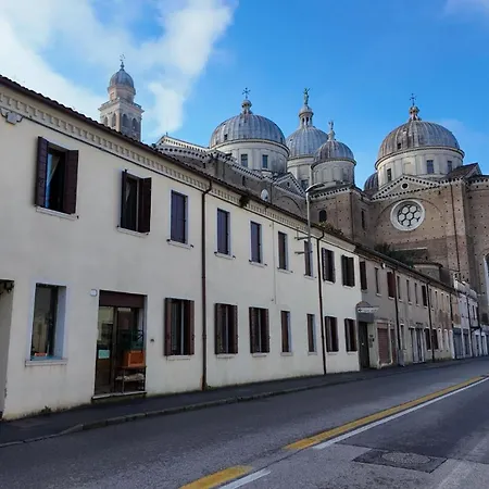 Welc-om Near Sant'antonio Daire *